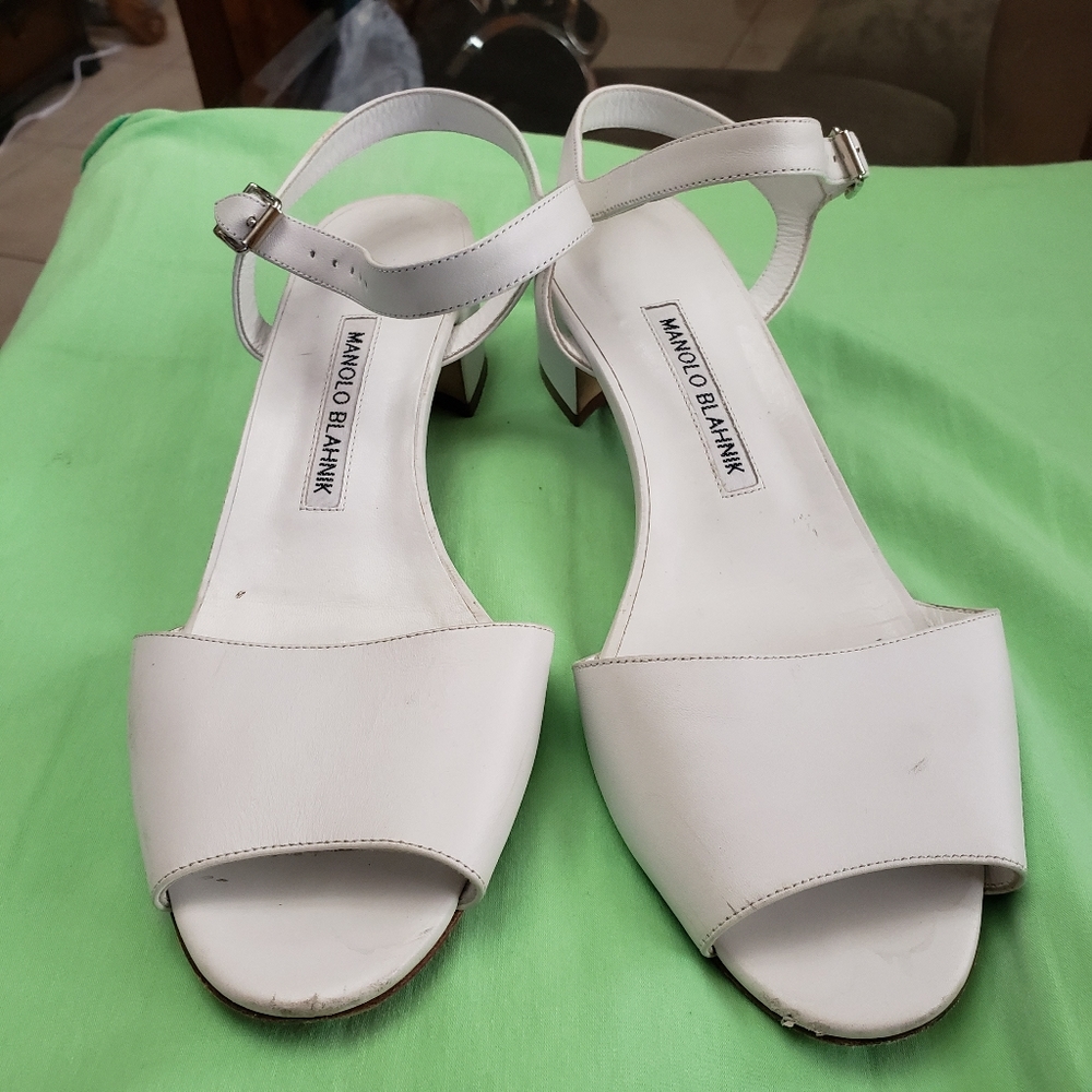Manolo Blahnik sandals .silver an white Each 125 - Picture 7 of 16